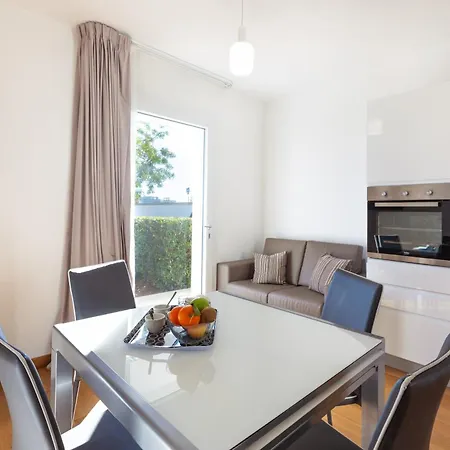 Viva - Due Piscine, Giardino E Mare Salentino! Apartmán