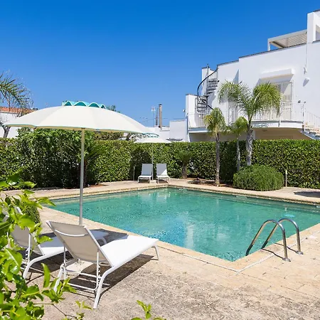 Viva - Due Piscine, Giardino E Mare Salentino! Apartment